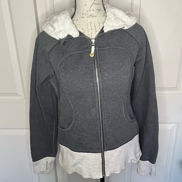 lululemon athletica Jackets & Blazers - Lululemon Special Edition Scuba Hoodie Jacket Sz 10 Sherpa Lined Gray Dance
